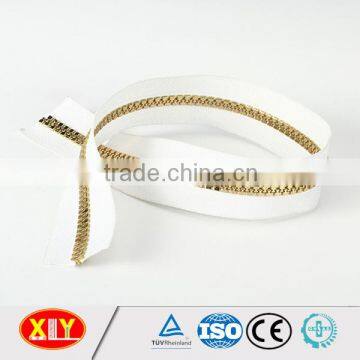 OEM Special Design Shiny Gold and Silver Plastic Zipper photo-2