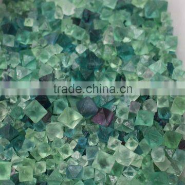 natural rock rough green color fluorite tumble stone