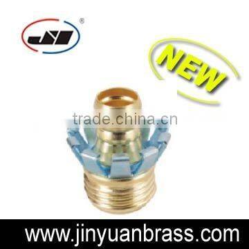 Male hose connector hose clinch connector