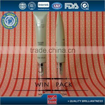 Diameter 19mm Vibrating Plastic Tube Packaging for Eye Cream With Metallic Plug, Plastic Tube Packaging Manufacturer photo-5