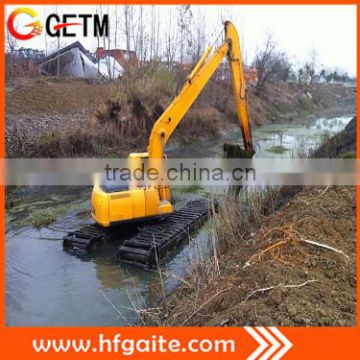 Amphibious excavator for water irrigation