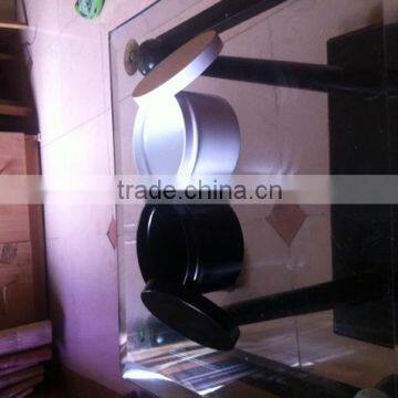 White / Black Metal Candle Container photo-3