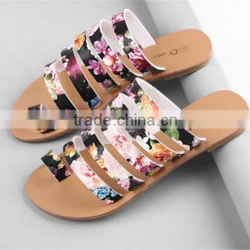 2016 summer factory direct sale thong beautiful girls latest women flat sandals