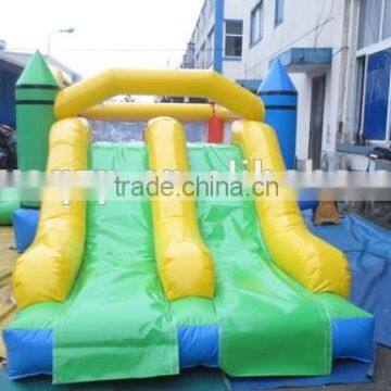 2015 new design inflatable crayon theme bouncer castle with slide