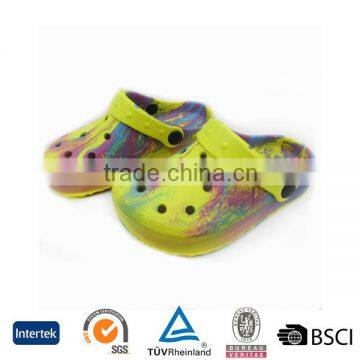 2016 new best selling China customized painting summer soft oem wedge yellow garden shoes