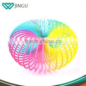 Colorful Slinky Ring Toys Sweets, Mini Rainbow Spring Candy Toy