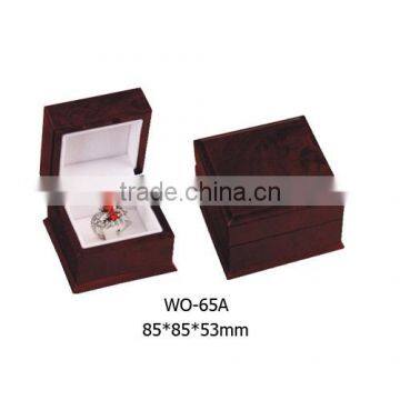 WO-65 Red lacquer style wooden box for jewelry