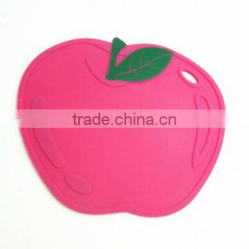 16139 Apple Shape Unti-skidding Table Silicone Mat photo-4