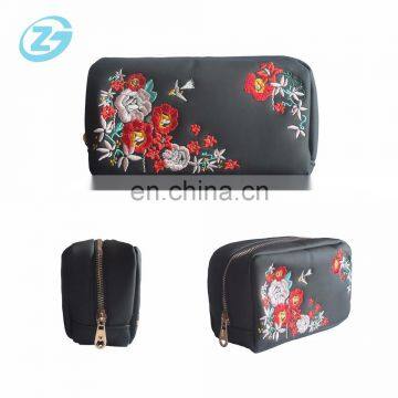 Fashion Design Personality Makeup Pouch Custom Embroidery With Flowers and Birds PU Cosmetic Bag With Zipper photo-3