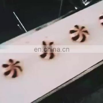 Automatic good service cookies forming encrusting machine