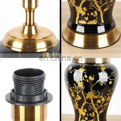 Chinese Style Ceramic Black and White Gold Table Lamp Hotel Ceramic Table Lamp
