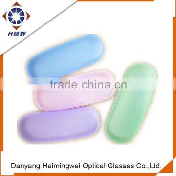 Different color plastic glasses case