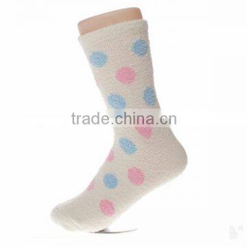 Wholesale custom dot jacquard cozy winter heat socks for women