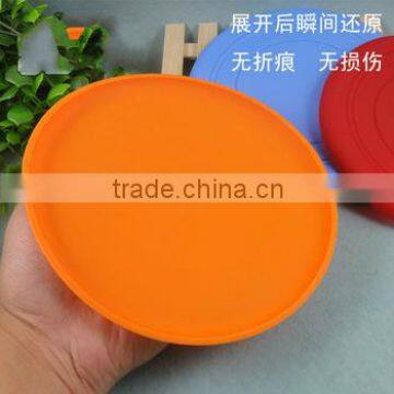 Soft & Light new design silicone flying saucer / silicone flying disc for dog training