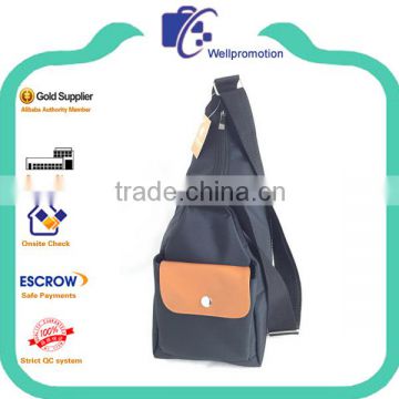 Wholesale mens canvas triangle messenger sling bag