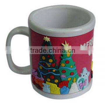 Customized Fashional Christmas tree shaped ceramic Mug with lid and handle