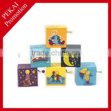 2015 promotion gift educational wholesale wooden activity cube toy