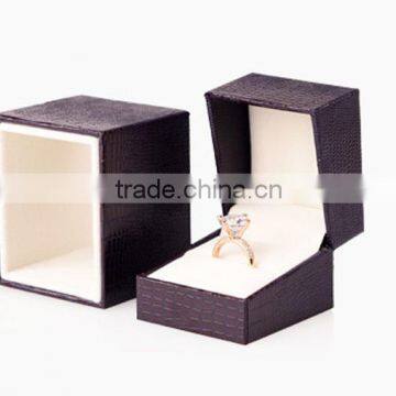 Luxury PU Leather Purple Leather Gift Boxes/jewelery Box photo-5