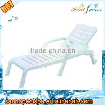 China foldable plastic beach chair