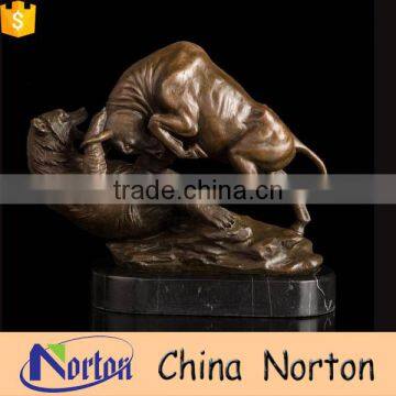 brass bull & bear fighting statues for garden decor NTBA-B012Y