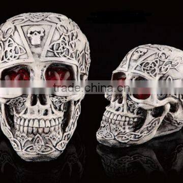 Creative Terror Halloween Toys Funny Tricky Toy Flash Resin Skulls Halloween Decorations photo-3