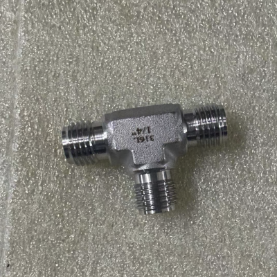 Precision Machined VCR Male Thread Tee Fitting for Semiconductor Equipment