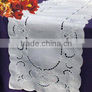 hand embroidery table runner