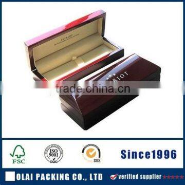 Lacquer wood pen box with logo