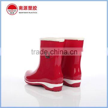 Red Color Fashion Rain Boots for Girls