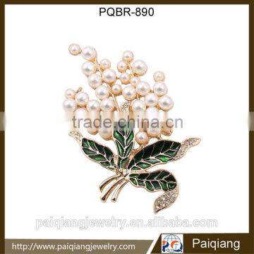 2016 Latest design fashionable enamel imitation pearl boutique flower brooch