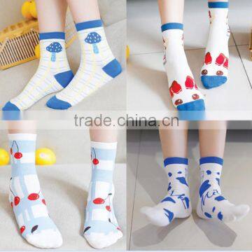 Winter or Utumn Leisure Cotton Socks Trendy Apple Umbrella Multi Funny Pattern Socks Knitting Pattern 5 Toe Cotton Socks photo-3