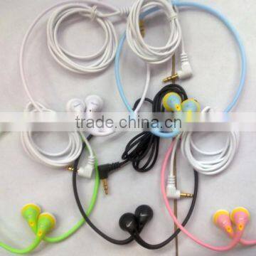 Color Silicone Beautiful Neck Hang Earphones for Girls photo-2