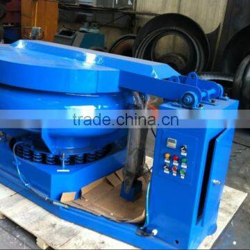 Vibratory finishing equipment with cover