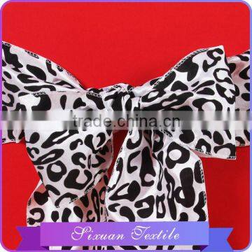 Taffeta Base Leopard Pattern Flocked Chair Sash photo-4