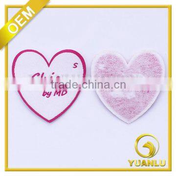 2015 Heart-shaped Embroidered Woven Patch Custom Made