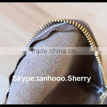 China Wholesale Shenzhen Leather Makeup/cosmetics Black Cosmetic Bag,folding Hanging Travel Cosmetic Bag,cosmetic Bag With Logo photo-4