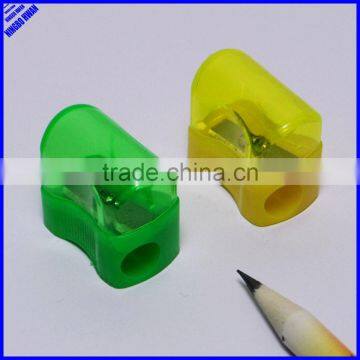 Plastic colorful one hole manual mini pencil sharpener