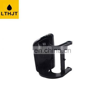 Wholesale Auto Spare Parts Water Injection Cover Left For BMW E60 51117060585 5111 7060 585 photo-3