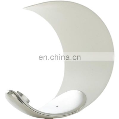 Creative New Design Moon LED Table Lamp Simple Bedroom Bedside Metal Moon Reading Desk Light