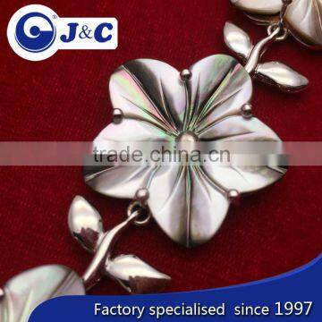 Fashion Black Mother of Sea Shell Flower Pendant photo-4