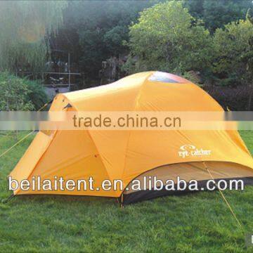 Outdoor Family Camping Tent for Enjoying in 3 Seasons
