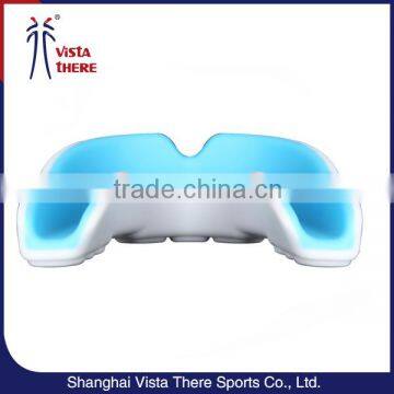 High quality silicone mouth guard with mouth guard case