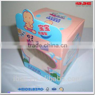 windowed cardboard folding box