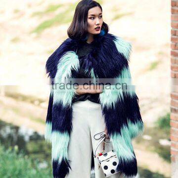 New Design Winter Contrast Color Long Hair Goat Fur Coat with Big Turnover Collar for Ladies