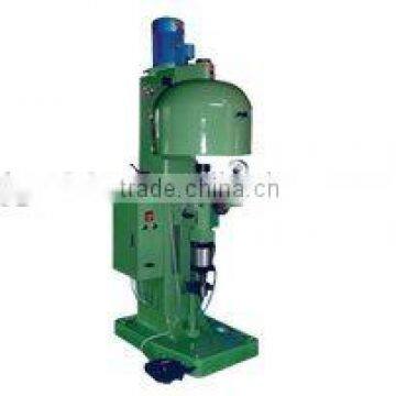 Sealing machine for thick sheet