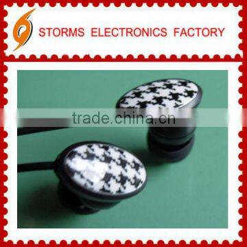 Fashional and colorful Clip-on decorative earphone