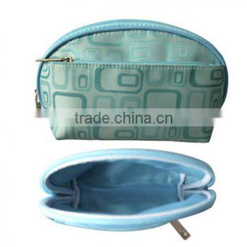 lip shaped cosmetic bag mesh washing bag toilet bag