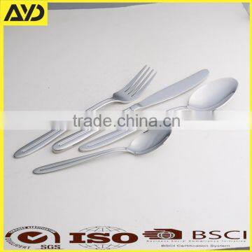 24 Piece Stainless Steel Cutlery Set in Gift Box