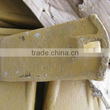 BUCKET TEETH 205-70-74272 PC200-5