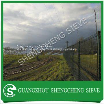 Welded mesh fence / Folded mesh panel / Profiled wire fence